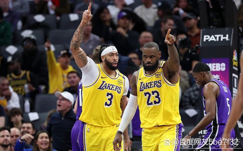 勇士对决湖人:常规赛4月4日展开较量 勇士对决湖人:常规赛4月4日展开较量